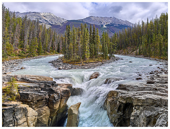 Sunwapta Falls, Autumn, Jasper NP, Alberta, Canada
